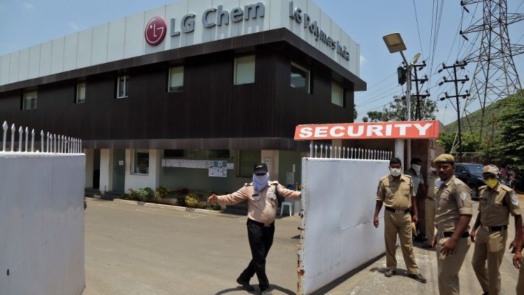 Gas leak at LG Chem plant in Visakhapatnam, India.