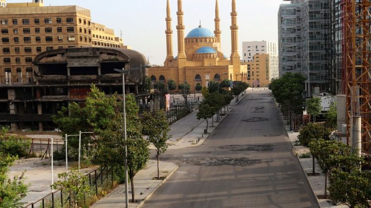 A view of an empty road, as Lebanon's government ordered most of the country to shut down again for four days, to ward off a coronavirus disease (COVID-19) resurgence after easing some restrictions, in downtown Beirut
