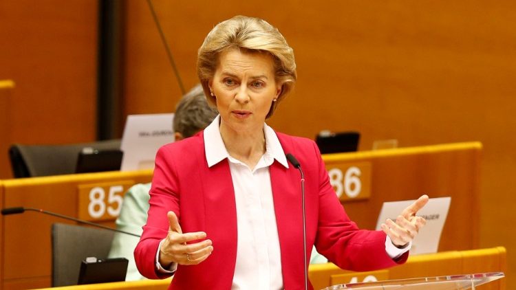 Ursula von der Leyen Europos parlamentui pristatė atgaivinimo planą ir fondą