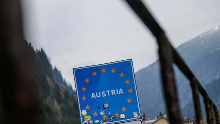 Abertura das fronteiras da Áustria com 31 países acontece nesta terça-feira (16)