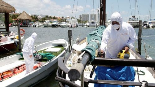 El Papa agradece a marineros los sacrificios que supone trabajar en el mar