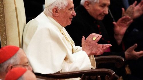 Emeritierter Papst Benedikt XVI. wieder in Rom