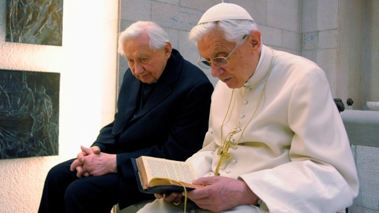 Pope Benedict XVI prays with his brother Msgr Georg Ratzinger in his private chapel at the Vatican (file photo)