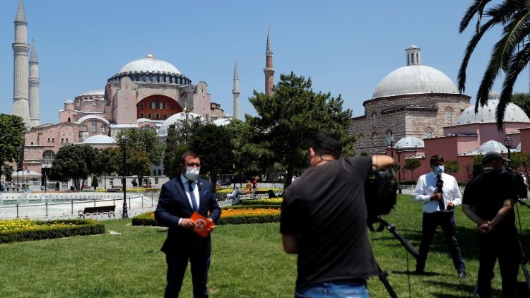 Hagia Sophia mecztem? Sąd odłożył decyzję, naciski na Erdogana