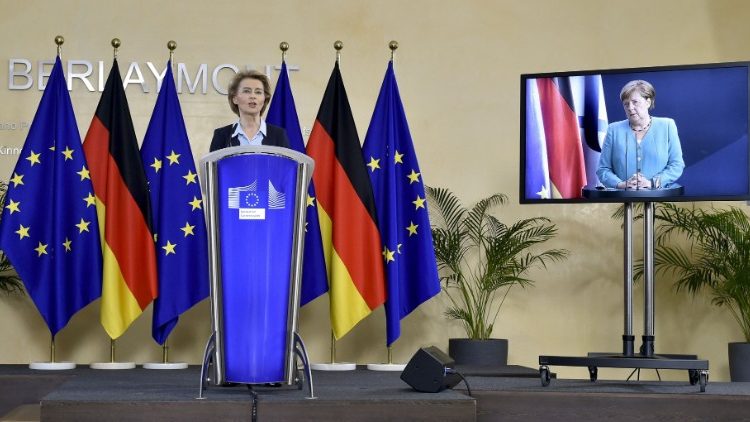 Videoconferenza stampa congiunta della presidente della Commissione europea, Ursula von der Leyen, e della cancelliera tedesca, Angela Merkel