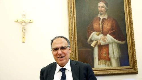 Progressos no sistema de controle de atividade financeira do Vaticano, garante presidente da AIF 