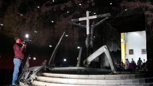 Pope praying for Nicaraguans after destruction of Managua crucifix