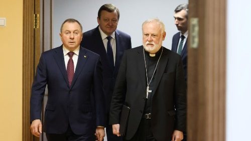 Do Bieloruska prišiel vatikánsky sekretár pre vzťahy so štátmi Mons. Gallagher