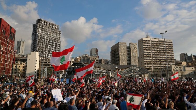 Au Liban, les manifestations continuent après l'explosion mortelle du 4 août à Beyrouth. 