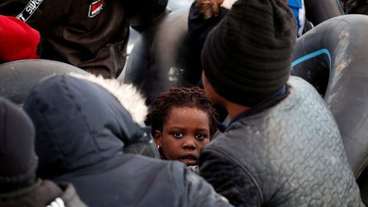 MIgrantes Lesbos violencia hambre esperanza