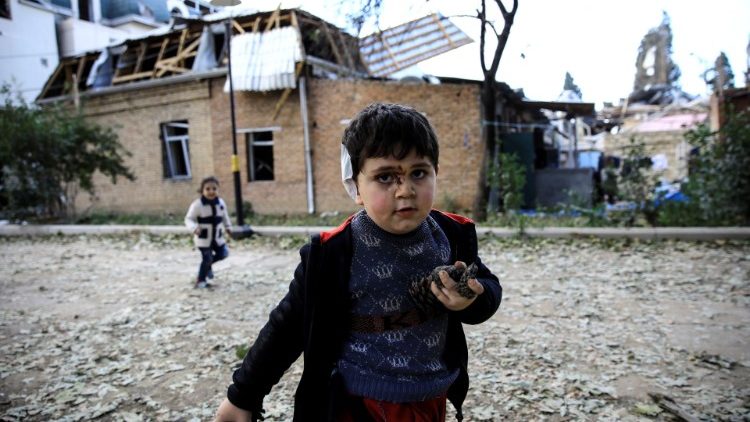Crianças da região de Nagorno-Karabakh,  vítimas da guerra