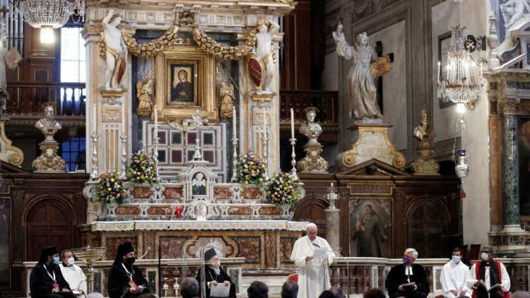 Pope Francis joins inter-religious prayer service for peace in Rome church