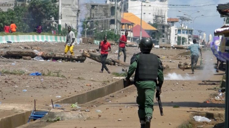 Guinea, tensioni a Conakry