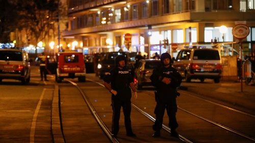 Terror in Wien: Trauergottesdienst mit Kardinal Schönborn am Abend 