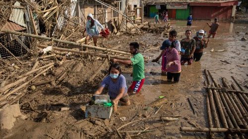 Caritas Philippines: International help needed in aftermath of 2 typhoons  