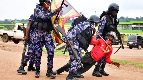 In Uganda, i leader religiosi condannano violenze e arresti indiscriminati