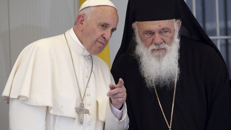 Franziskus 2016 mit dem griechischen Patriarchen Hieronymos