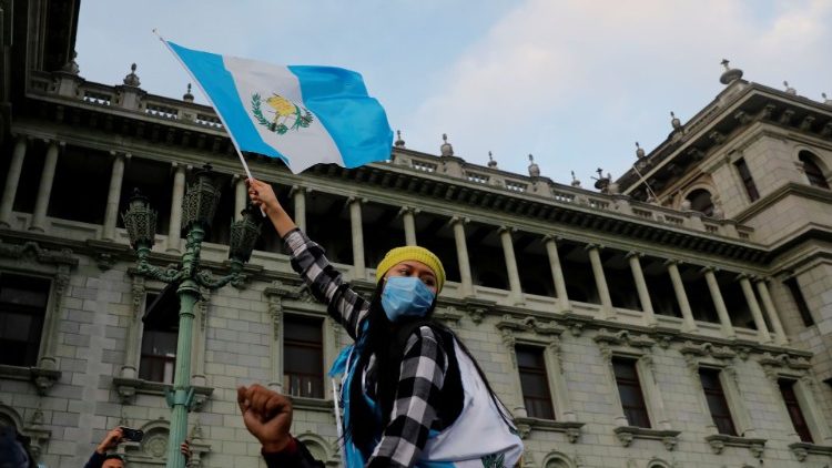 Una manifestante a Città del Guatemala (Luis Echeverria / Reuters)