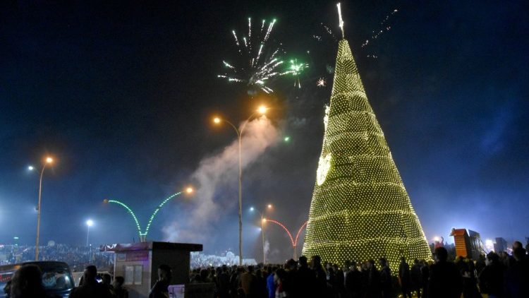 Célébrations du Nouvel An à Mossoul en Irak, le 31 décembre 2020. 