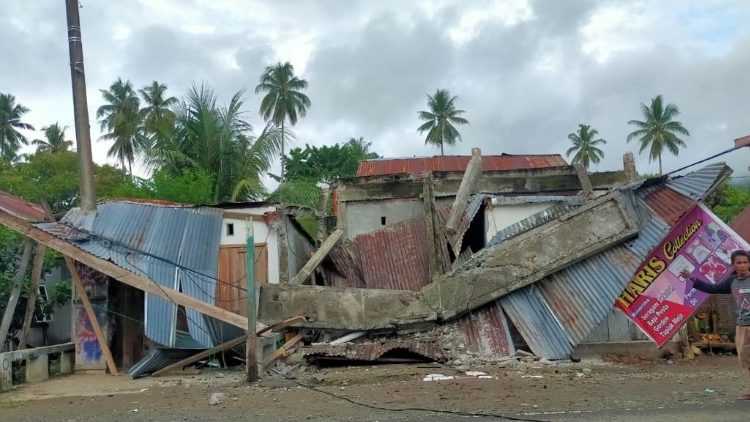 Ein zerstörtes Gebäude in der besonders betroffenen Stadt Mamuju