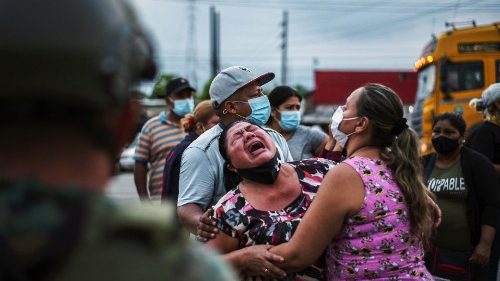 Ecuador reporta decenas de muertos en motines en las cárceles