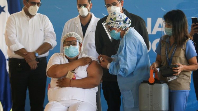 COVID-19 vacunación en Tegucigalpa Honduras