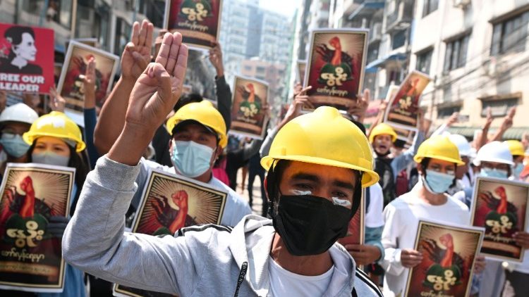 缅甸示威游行