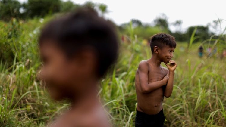 Niños en la Amazonia colombiana. 