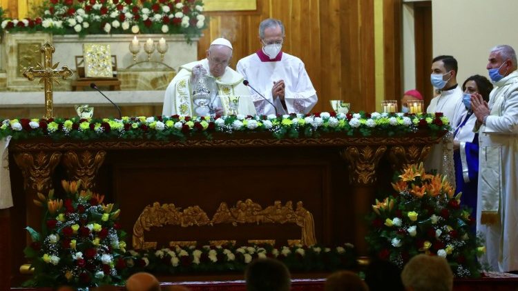 Литургия на папа Франциск в халдейската катедрала на Багдад