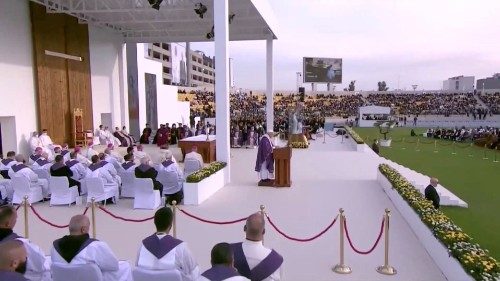 El Papa en Erbil: La Iglesia en Iraq está viva y anuncia la sabiduría de la cruz