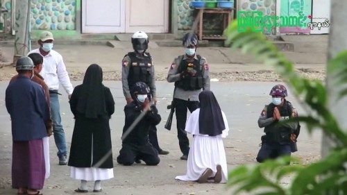 Myanmar: Ordensfrauen stoppen Polizisten: „Jedes Leben ist kostbar"