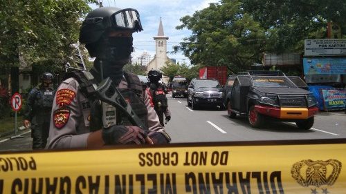 Le Pape prie pour les victimes de l’attentat de Makassar