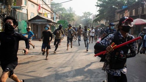 En Birmanie, la junte accentue sa démonstration de force 