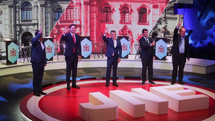 Les candidats à la présidentielle du 11 avril au Pérou