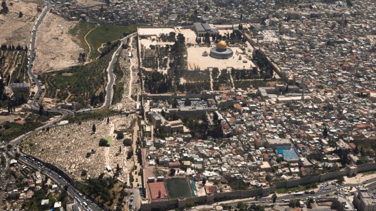 A szent város: Jeruzsálem. Az igazság fentről és távolabbról mutatkozik meg    