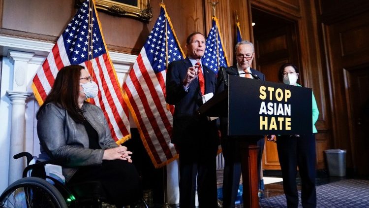 Thượng viện thông qua Đạo luật chống tội thù ghét