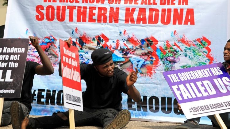 Protestas prieš valdžios neryžtingumą kovoje su pagrobimais Nigerijoje