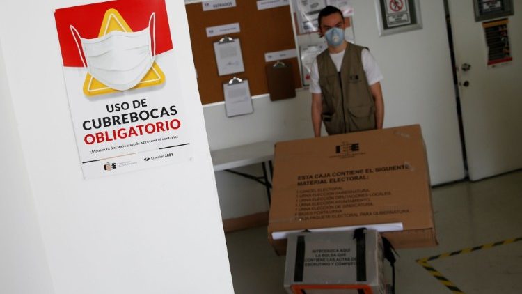 Besondere Sicherheitsmaßnahmen wurden in den Wahllokalen beachtet