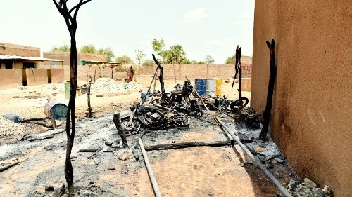 Nach Massaker in Burkina Faso: Bischof und Imam fordern Dialog