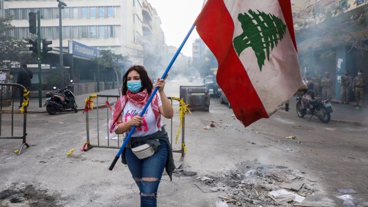 Обща стачка срещу падането на ливанската лира и нарастващите икономически трудности, Бейрут, 17.06.2021