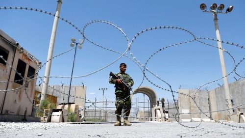 Afghanistan, le truppe Usa e Nato lasciano Bagram