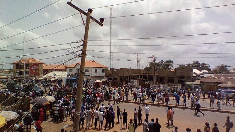 Lipcowe protesty w południowej Kadunie z powodu nieskuteczności nigeryjskiego rządu w walce z terroryzmem
