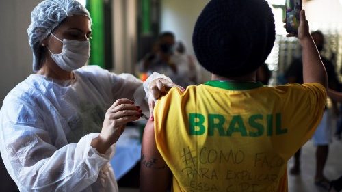 Covid, il Papa dona altri sei respiratori artificiali per il Brasile