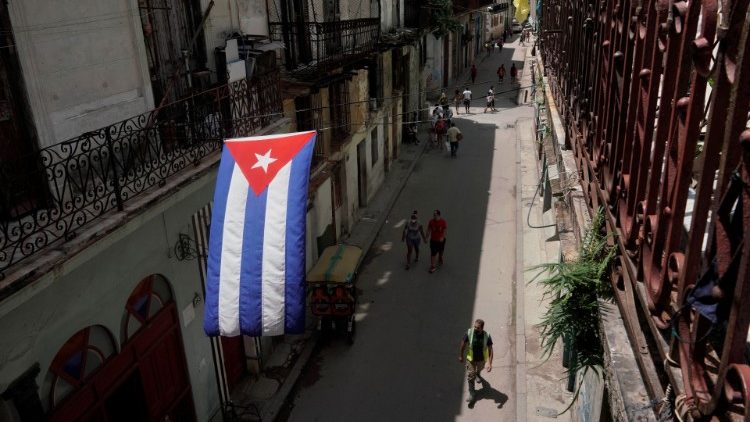 Drapeau cubain dans une rue de la Havane