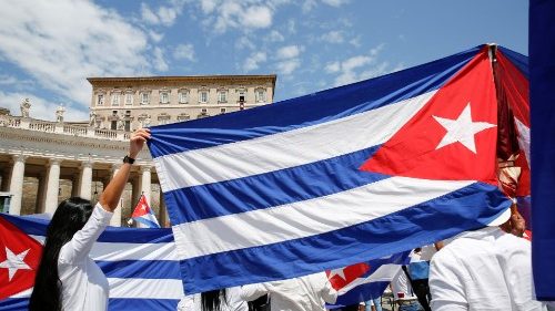 Cuba, Francesco: sono accanto al popolo che soffre, urge il dialogo