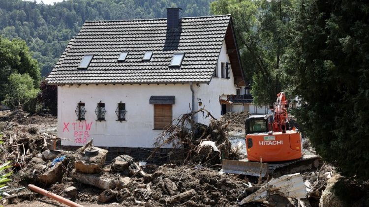Ein vom Hochwasser zerstörtes Haus in Rheinland-Pfalz
