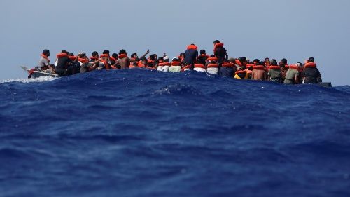 Persone migranti, la ResQ People torna in mare per salvare vite