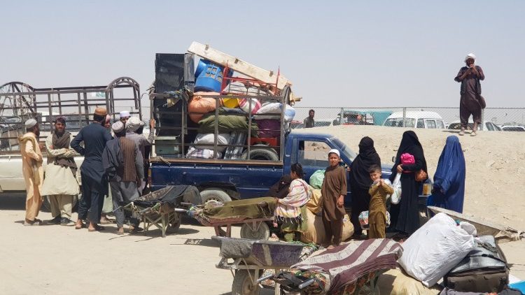 Разселени семейства в Афганистан, 18 август 2021