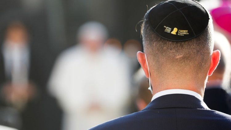 L'incontro del Papa con la comunità ebraica slovacca