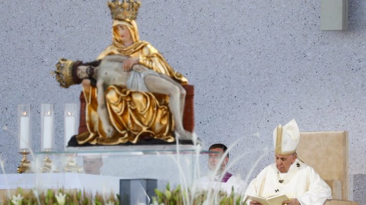 Franciszek w sanktuarium Matki Bożej Bolesnej